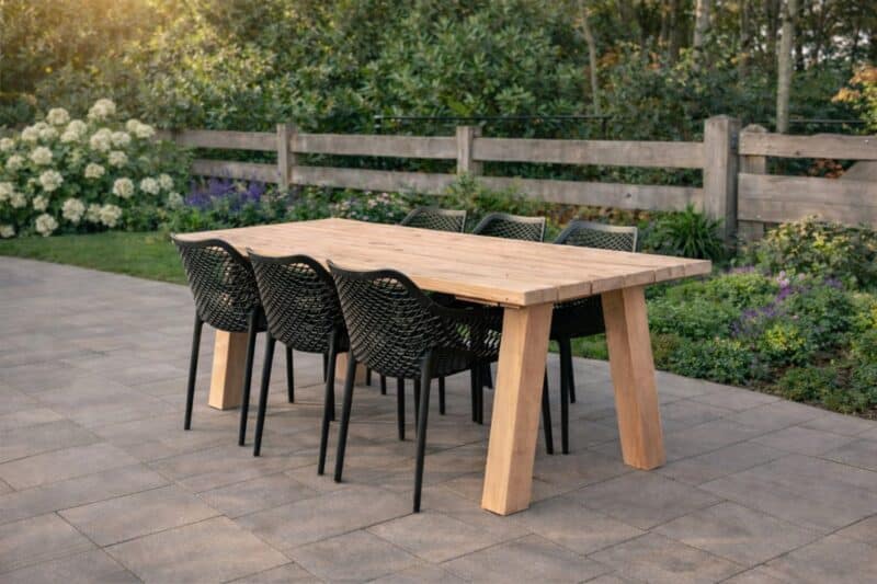 Tuintafel Anna | Buitentafel | A Zonder Ligger Hout | Douglas Hout