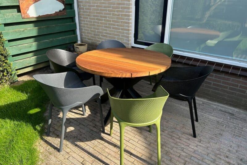Tuintafel Rond | Stel zelf samen | Iroko Hout | Stalen poten