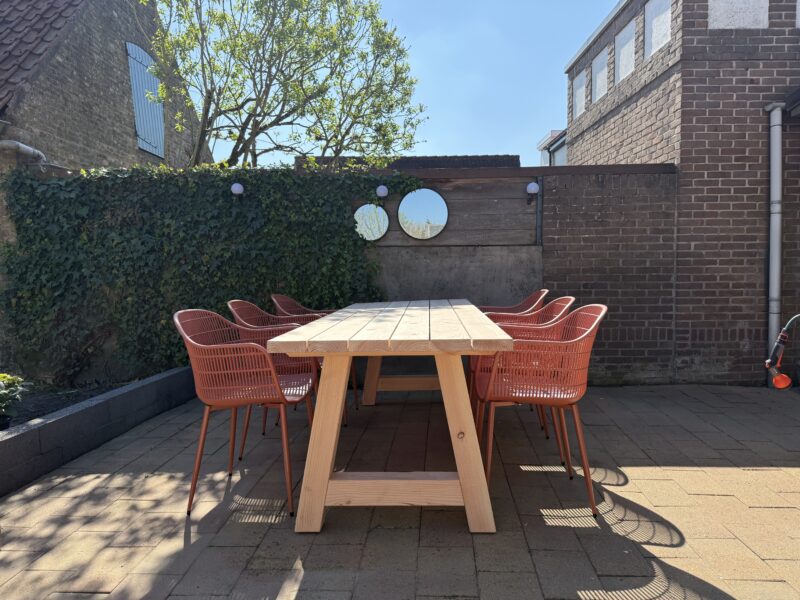 Tuinaankleding Tuintafel sfeer