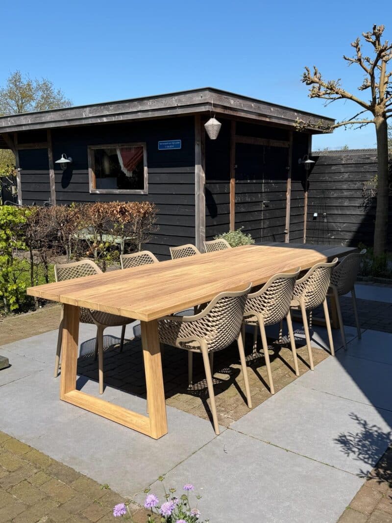 Tuintafel Stel Zelf Samen | Iroko hout | Houten poten.jpg